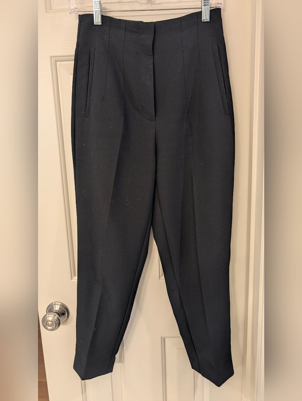 Zara Black Cropped Tailored Ankle Pants - Size Small